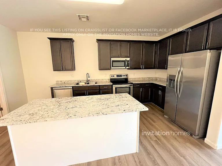 17950 W Tina Ln — Photo 4