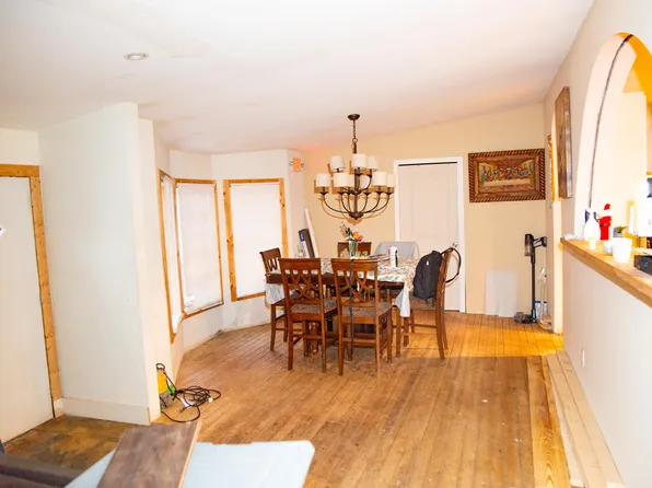 496 Pond Rd, Goose Creek, SC 29445