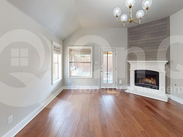 2801 Coyote Trl — Photo 5