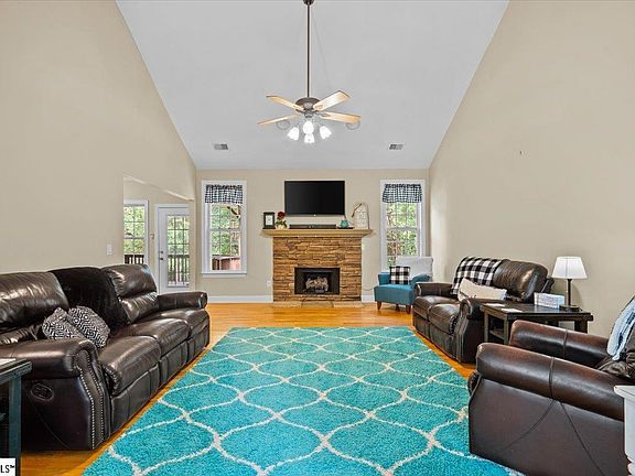 5th image of 15 King Eider Way