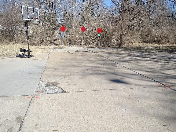 4th image of 10063 Winkler Dr