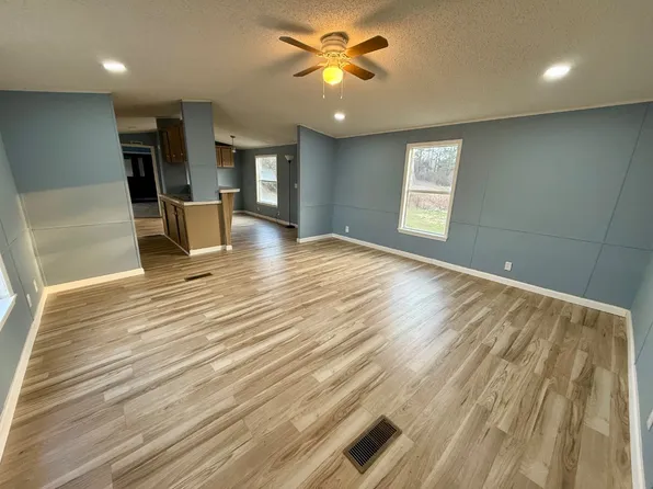 156 Kinney Rd, Boaz, AL 35957