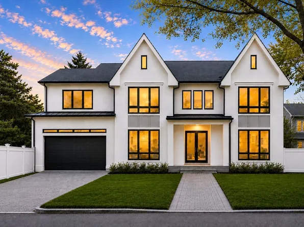 544 Saw Mill Brook Pkwy, Newton, MA 02459