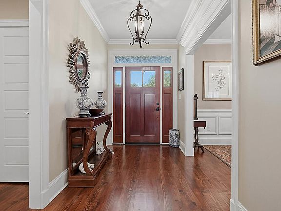 5th image of 112 Browning Ct