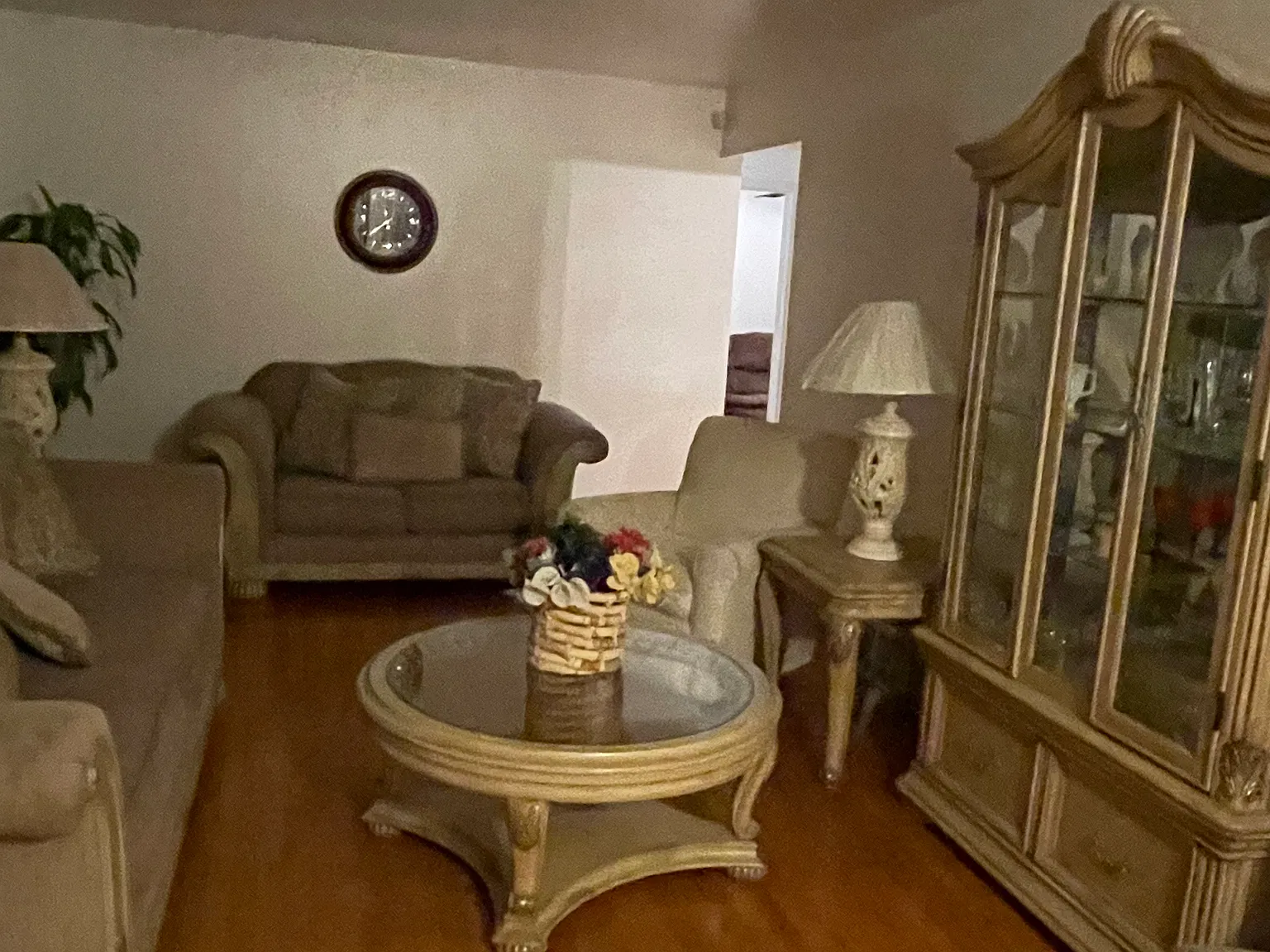 3 bed, 1.5 bath, 1042 sqft, $2,000 — Photo 4