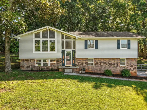 8804 Mallow Dr, Knoxville, TN 37922