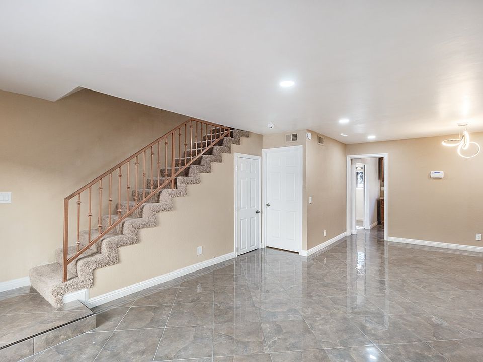 1st image of 8331 Cedros Ave APT 9