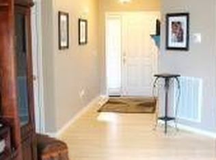 1213 Waterford Green Dr, Apex, NC 27502