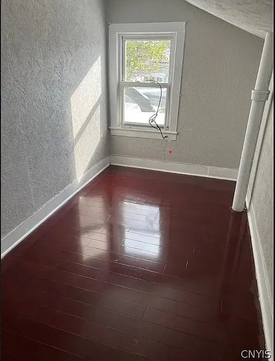 1 bed, 700 sqft, $1,260 — Photo 4