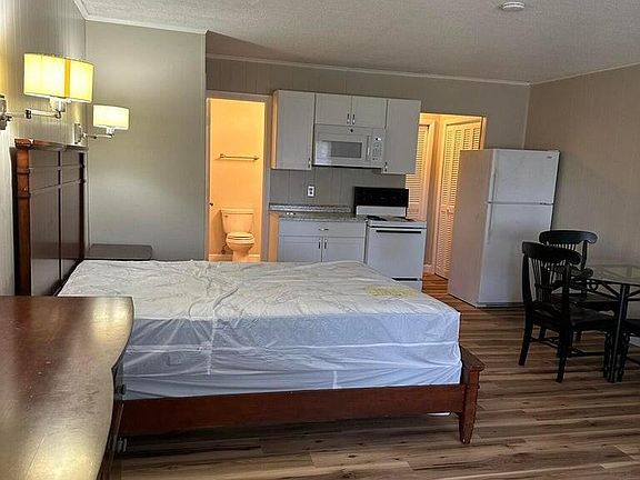 4th image of 7 Foxfire Blvd Unit 119