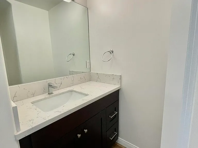 920 Lowena Dr #20 — Photo 5
