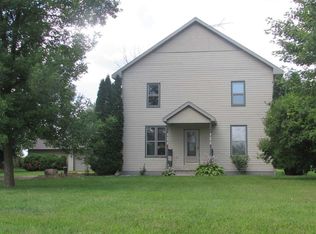 N2157 Holiday Rd, Weyauwega, WI 54983