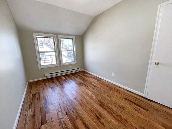 4th image of 469 Avon Ave Floor 3