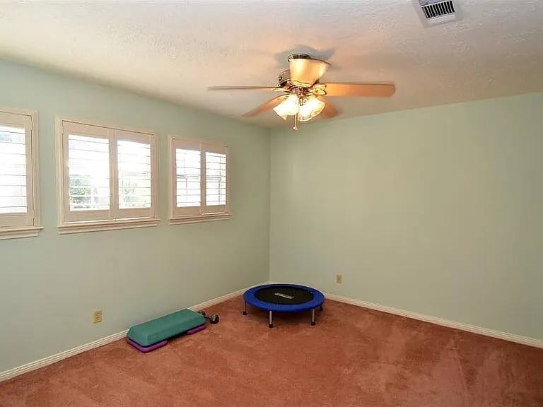 503 Lorie Ln — Photo 27