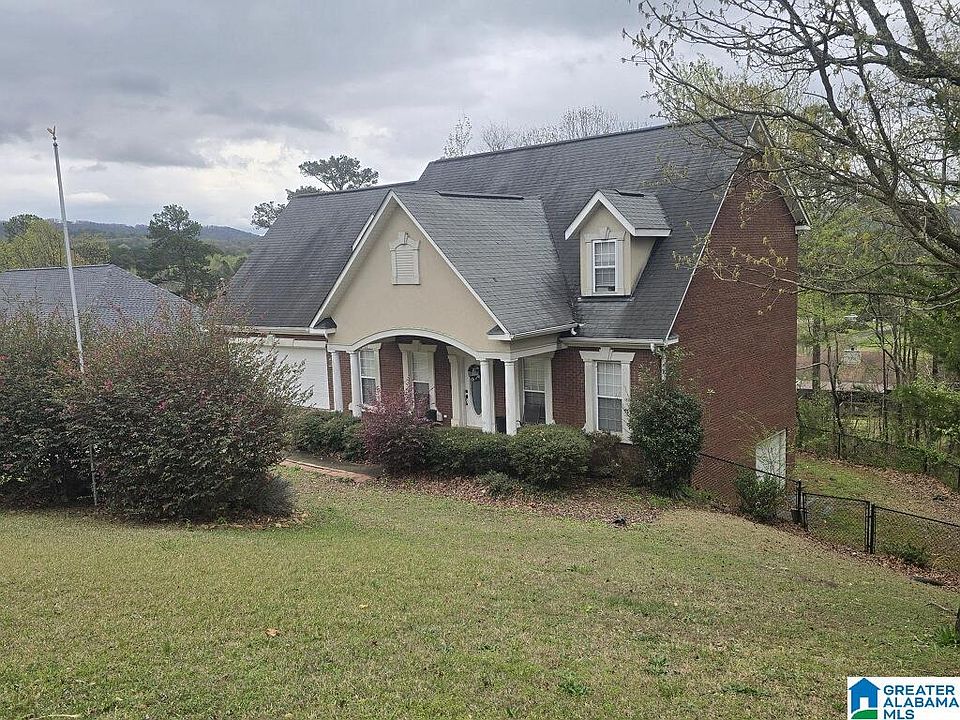 2nd image of 1120 Legacy Blvd SE