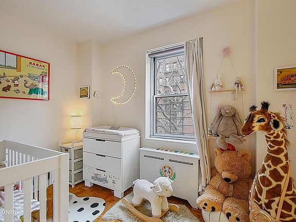5th image of 530 Grand St #3A