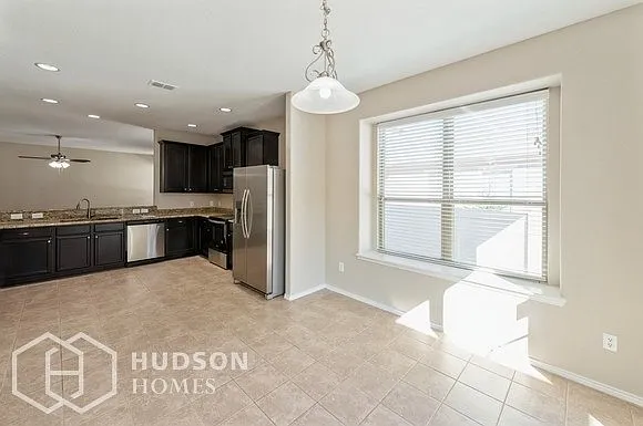 800 Whitemarsh Dr — Photo 5