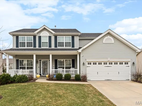 1009 Richland Park Dr, O'Fallon, IL 62269