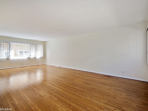 2nd image of 400 Park Ave APT A