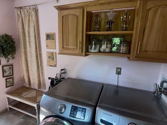 5th image of 67 Foxhill Rd
