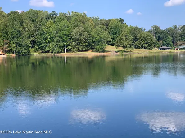 147 Eiland Dr, Alexander City, AL 35010