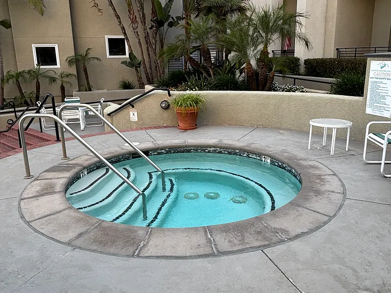200 Pacific Coast Hwy #3 — Photo 11
