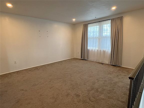 3rd image of 107 Fosterville Rd