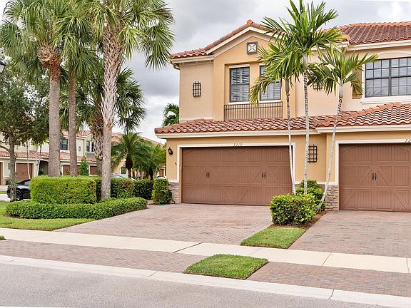 3rd image of 7219 NW 108th Way
