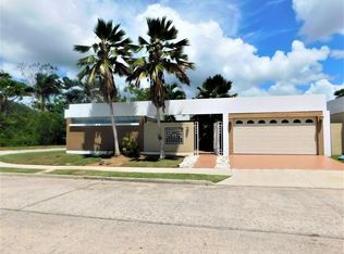 32 Calle Sevilla, Caguas, PR 00727