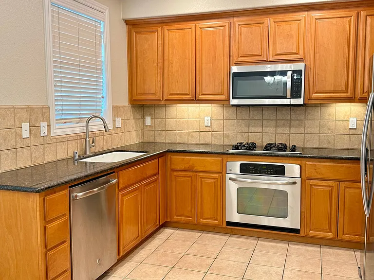1217 Avenida Benito — Photo 5