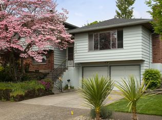 7024 SW 12th Dr, Portland, OR 97219