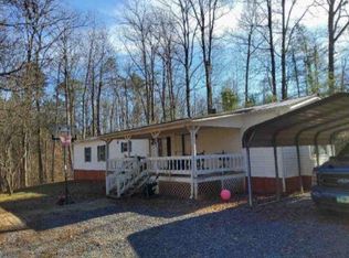 90 Hooker Ln, Chatsworth, GA 30705