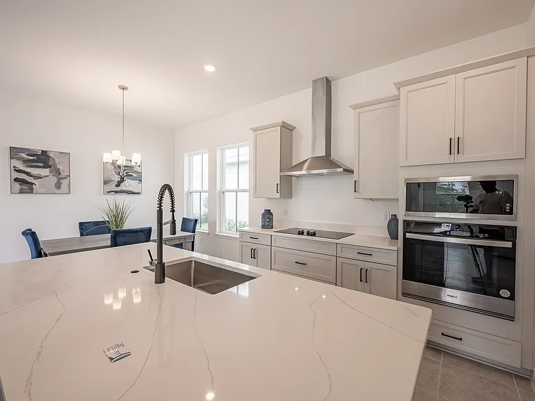 10132 Peebles St — Photo 16