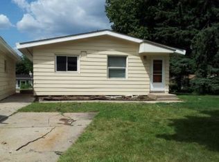 7200 Elstead Ave, Greendale, WI 53129