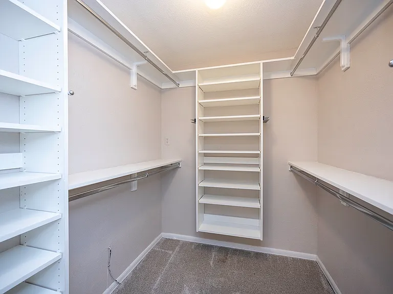 200 P St #D34 — Photo 32