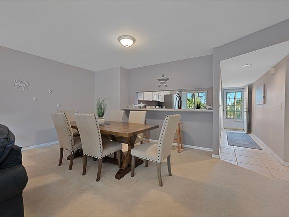 Dinning room table