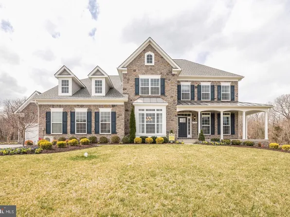 15716 Henrietta Dr, Accokeek, MD 20607