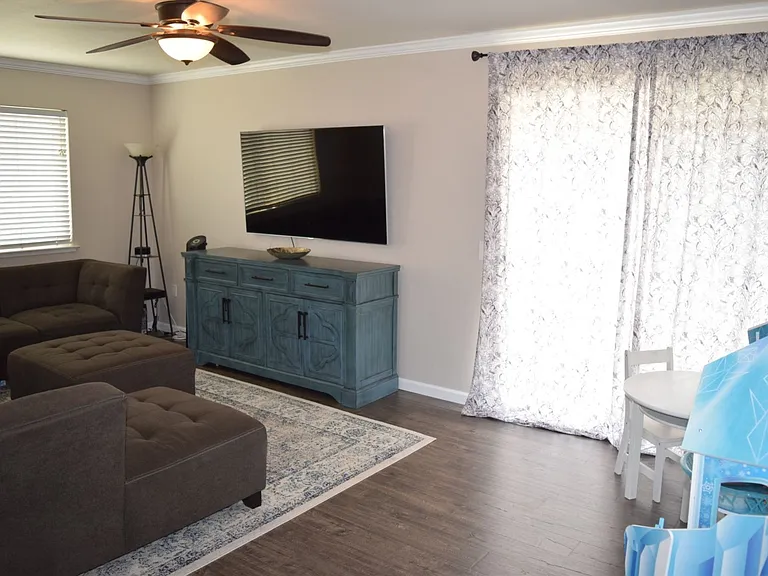 5578 Coronado Way — Photo 6