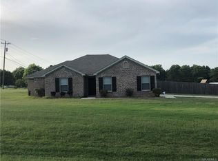 25 New Quarters Rd, Tallassee, AL 36078