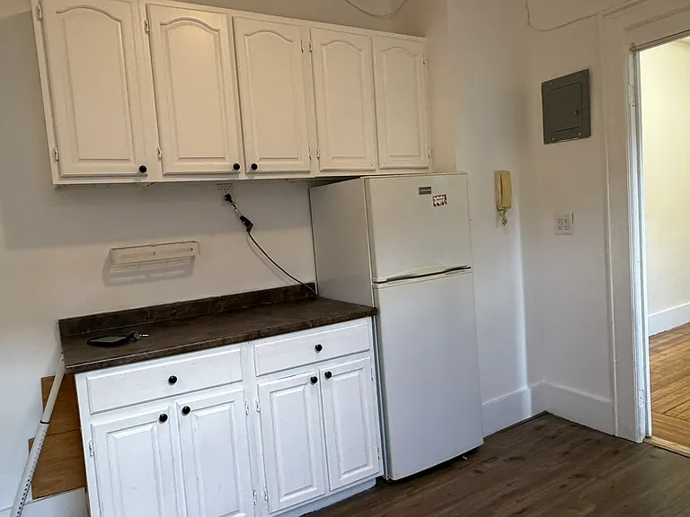 29-06 38th Ave #D — Photo 6