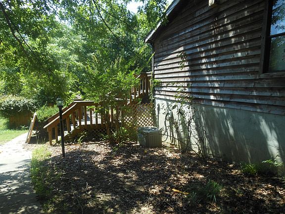 3rd image of 181 Forest Pond Dr