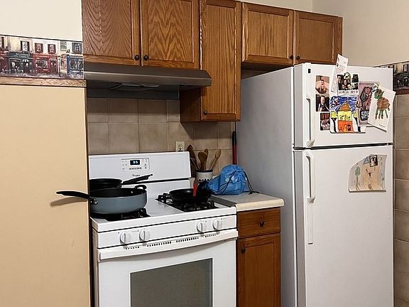 4th image of 7937 W Westwood Dr