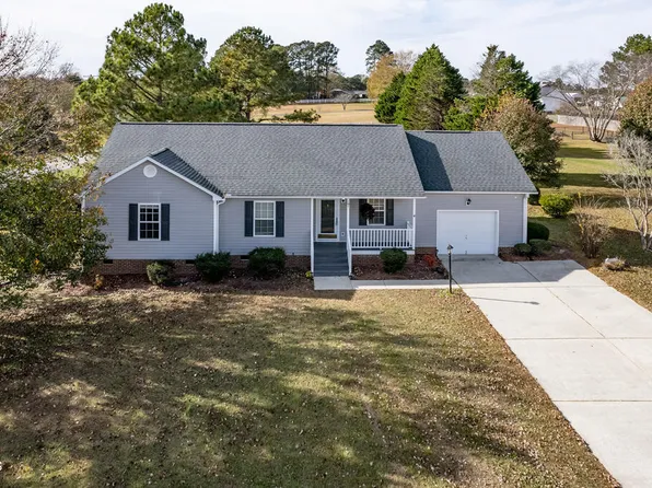 101 Lansing Dr, Benson, NC 27504