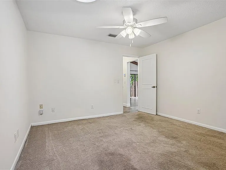 325 Timberline Trl — Photo 31