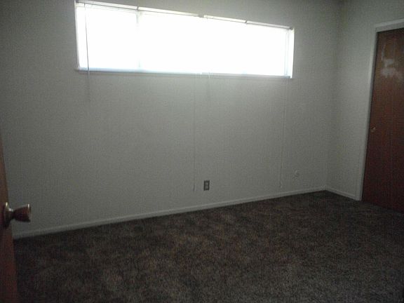 3rd image of 2 Saint James Ct #B