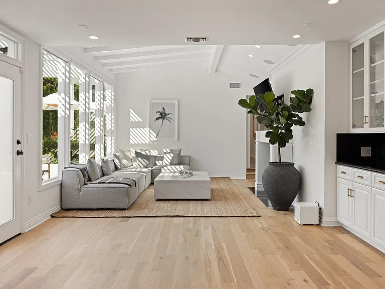 The living space with ample natural light_a tranquil haven for relaxation.