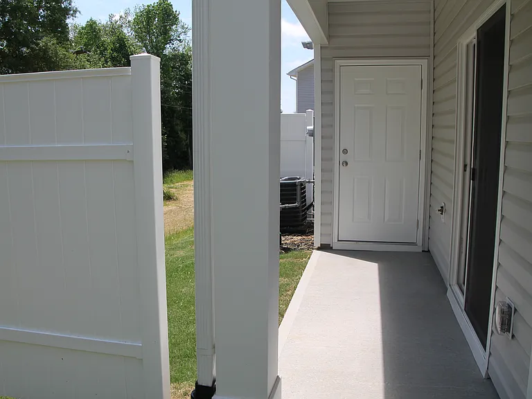 121 Foundation Way — Photo 19