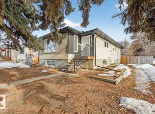 9909 77th St NW, Edmonton, AB