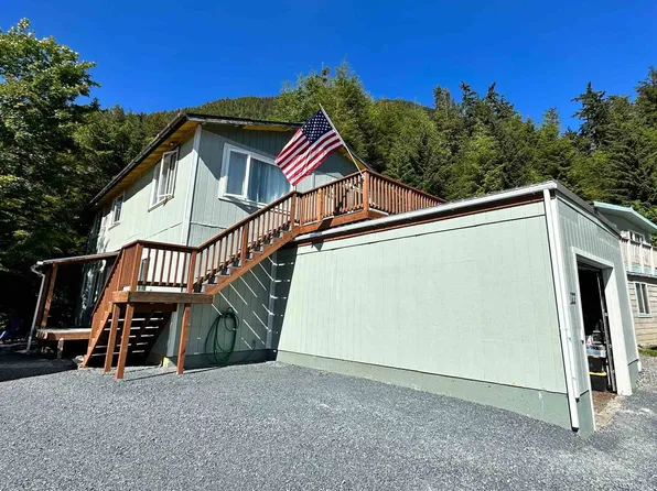 122 Wolff Dr, Sitka, AK 99835