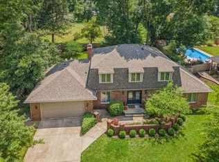 2904 Sylvania Dr, West Des Moines, IA 50266